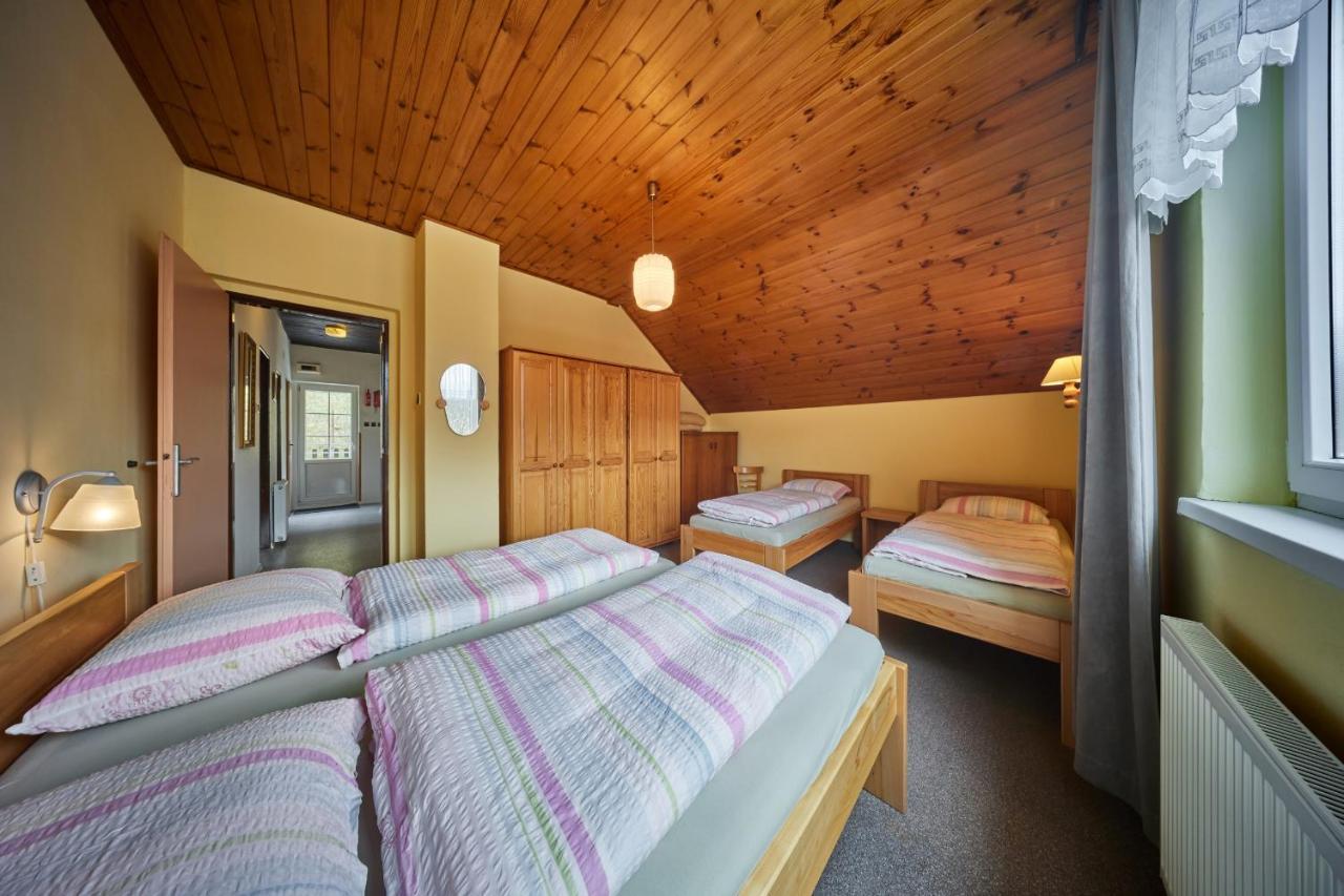 Apartman Svoboda Svoboda nad Upou Bagian luar foto
